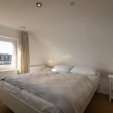 Апартаменты Haus Roseneck App.4 *